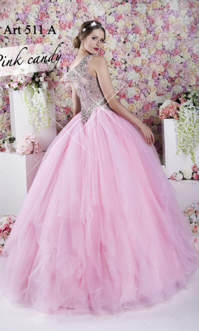 Princeznovské růžové šaty na maturitní ples