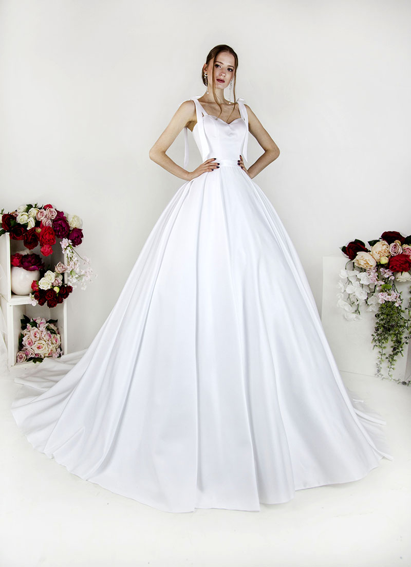 Luxusní rafinované svatební šaty